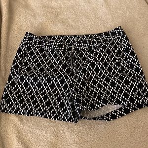 Womens ana Shorts size 6